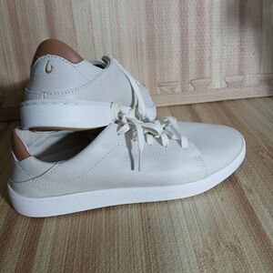 OluKai PEHUEA LI IL White Leather Lace Up Slip On Beach 39 EU Casual Shoe Size